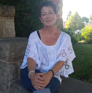 Meet your Posher, Beth